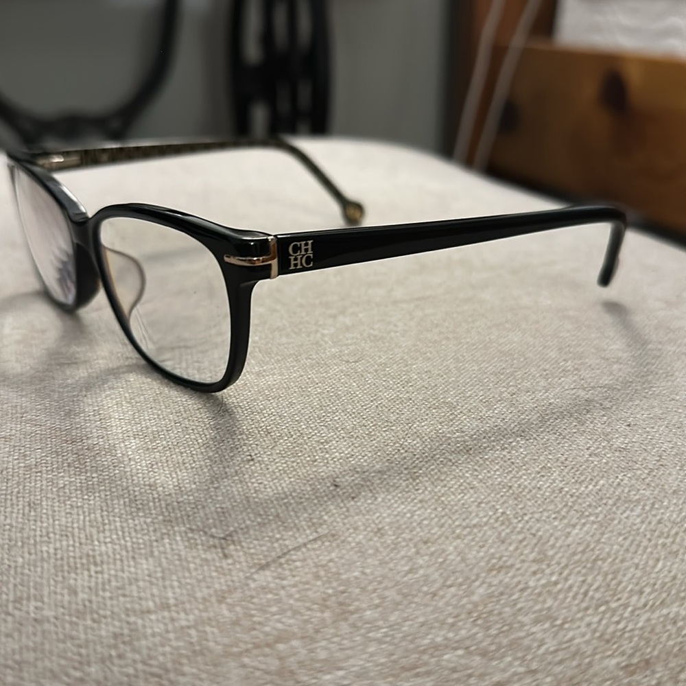 Carolina Herrera glasses - Picture 3 of 6